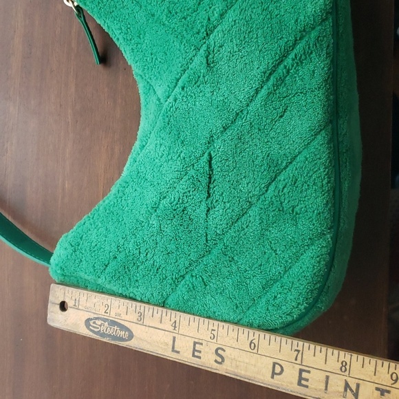 H&M green fuzzy shoulder bag purse - Picture 3 of 7